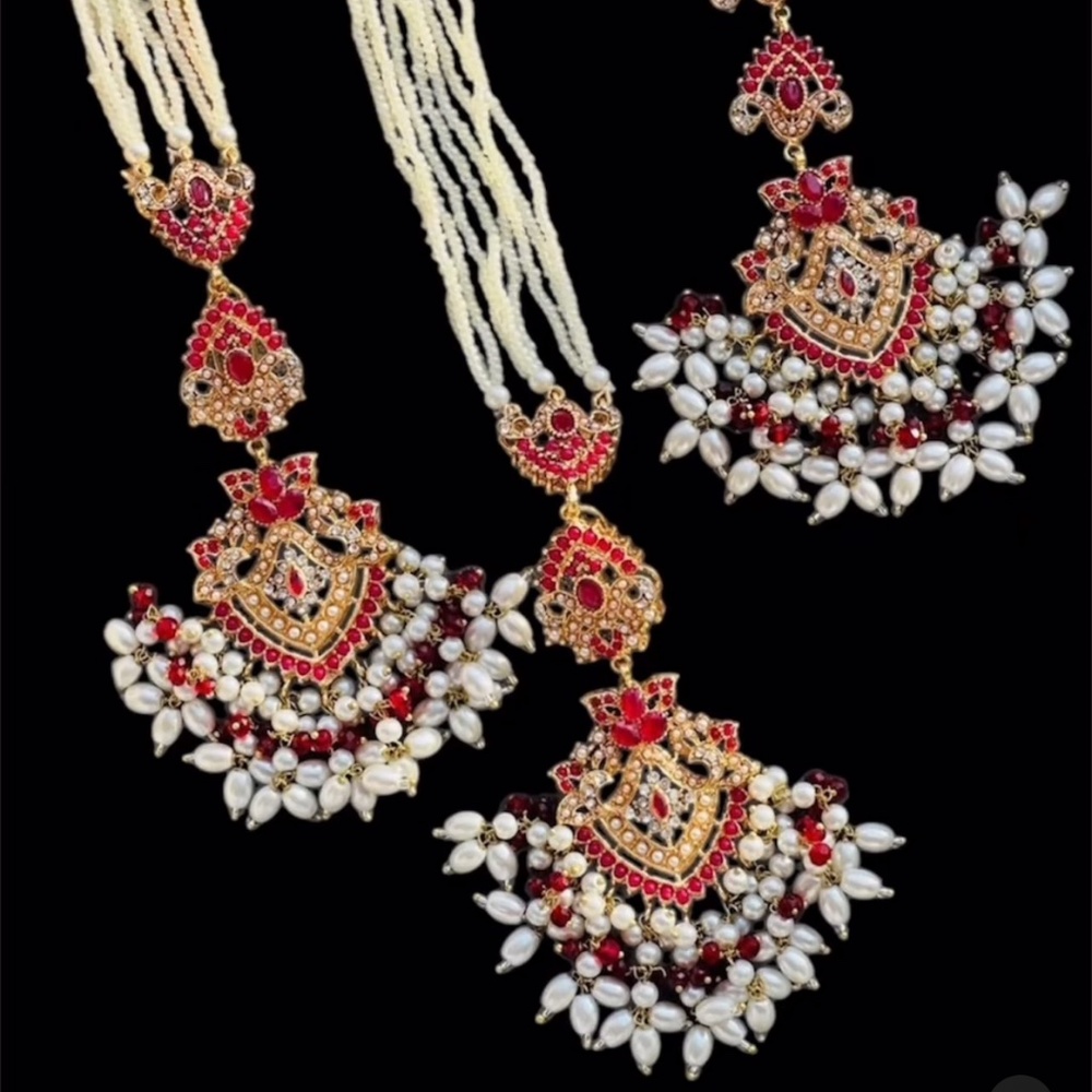 India Pakistani earrings with tikka
